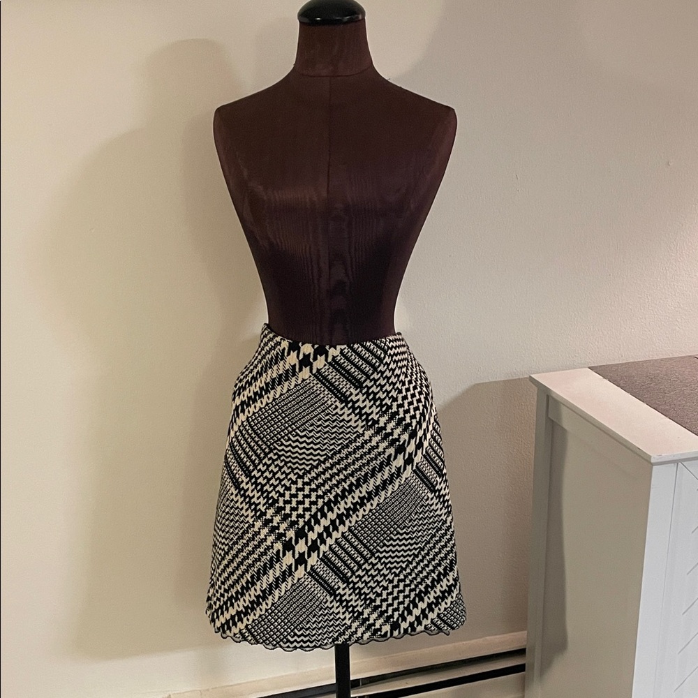 Kenneth Cole Black and White Houndstooth Mini Skirt
